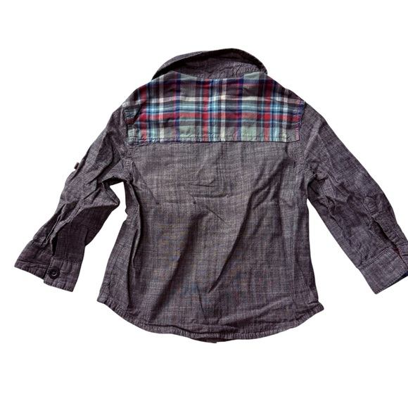 Genuine Kids from OshKosh Toddler Boy Button-Down Shirt – Grey Plaid – Size 2T - Picture 4 of 8